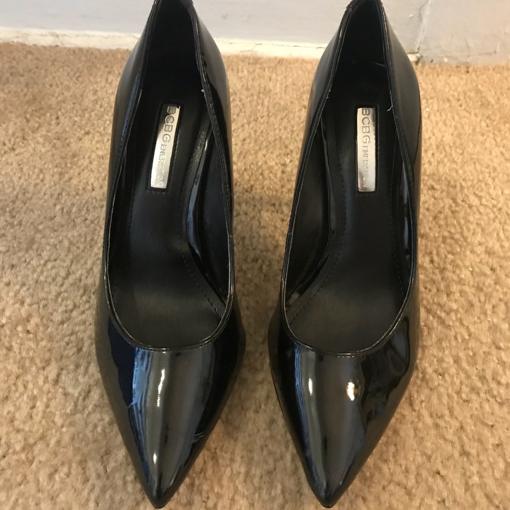 BCBG Black Pumps Size 5.5